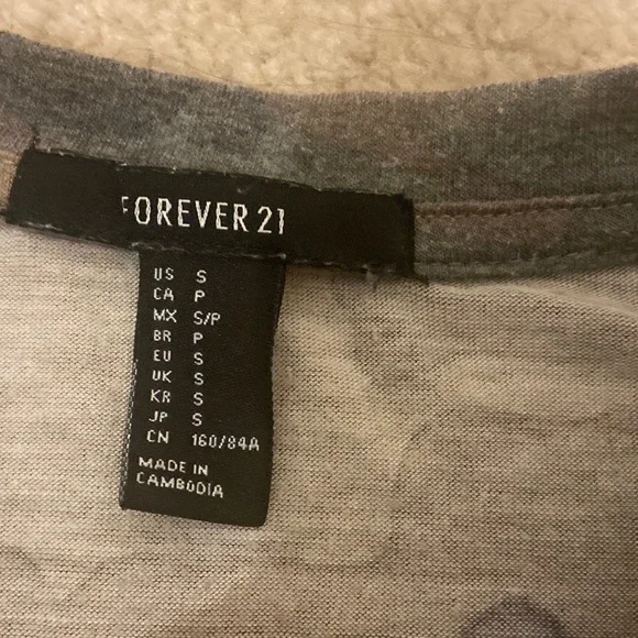 camo crop top - Picture 2 of 2